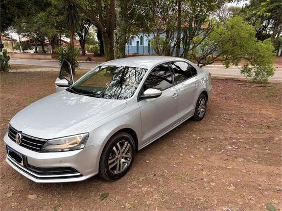 VOLKSWAGEN-JETTA-2.0 COMFORTLINE FLEX 4P TIPTRONIC VOLKSWAGEN-JETTA-2015
