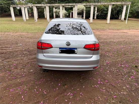 VOLKSWAGEN-JETTA-2.0 COMFORTLINE FLEX 4P TIPTRONIC VOLKSWAGEN-JETTA-2015