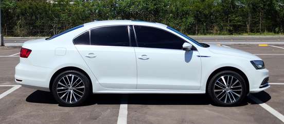 VOLKSWAGEN-JETTA-2017