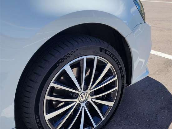 VOLKSWAGEN-JETTA-2.0 TSI HIGHLINE 211CV GASOLINA 4P TIPTRONIC VOLKSWAGEN-JETTA-2017