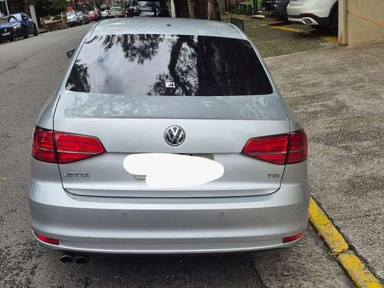 VOLKSWAGEN-JETTA-2015