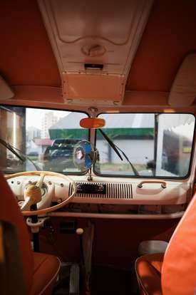 VOLKSWAGEN-KOMBI-1.5 LUXO 8V GASOLINA 3P MANUAL VOLKSWAGEN-KOMBI-1974