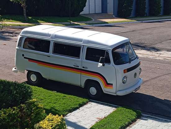 VOLKSWAGEN-KOMBI-1.6 MI STD 8V GASOLINA 3P MANUAL VOLKSWAGEN-KOMBI-1999