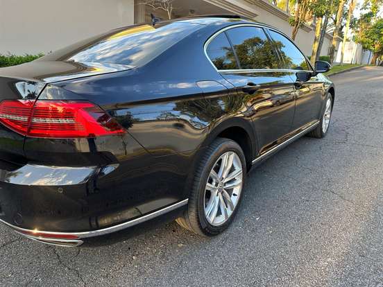 VOLKSWAGEN-PASSAT-2.0 16V TSI BLUEMOTION GASOLINA HIGHLINE 4P DSG VOLKSWAGEN-PASSAT-2018