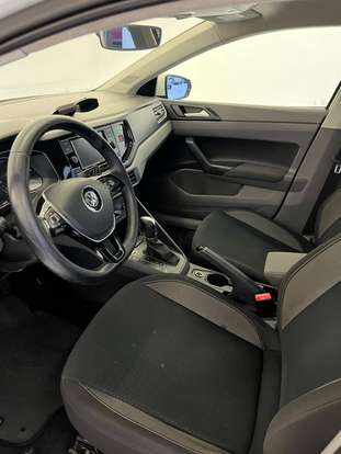 VOLKSWAGEN-POLO-2018
