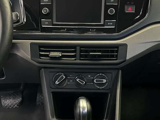 VOLKSWAGEN-POLO-1.0 200 TSI COMFORTLINE AUTOMÁTICO VOLKSWAGEN-POLO-2018