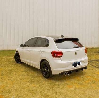 VOLKSWAGEN-POLO-2019