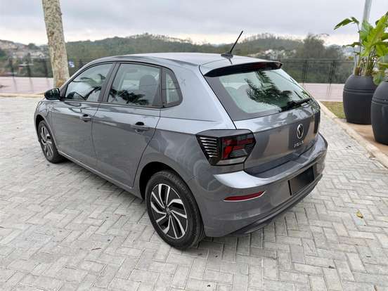 VOLKSWAGEN-POLO-1.0 170 TSI HIGHLINE AUTOMÁTICO VOLKSWAGEN-POLO-2023