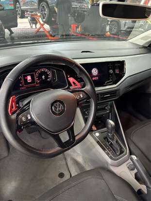 VOLKSWAGEN-POLO-2018