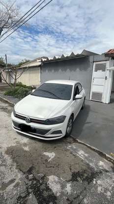 VOLKSWAGEN-POLO-2020