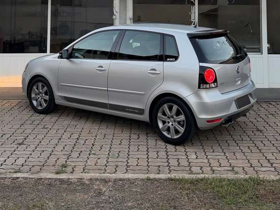 VOLKSWAGEN-POLO-2.0 MI SPORTLINE 8V FLEX 4P MANUAL VOLKSWAGEN-POLO-2011