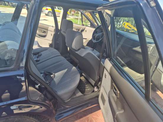 VOLKSWAGEN-QUANTUM-1995