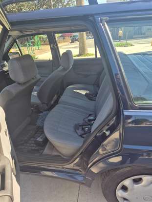 VOLKSWAGEN-QUANTUM-1995