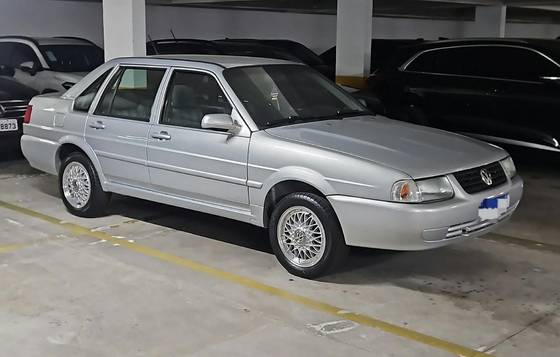 VOLKSWAGEN SANTANA 1.8 MI 8V GASOLINA 4P MANUAL