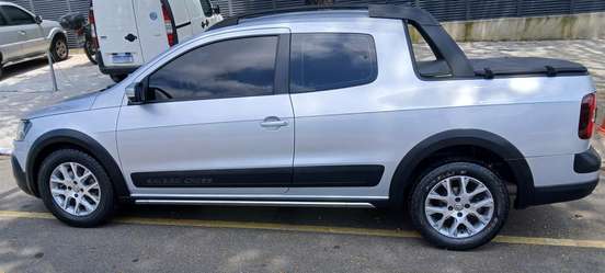VOLKSWAGEN-SAVEIRO-2016