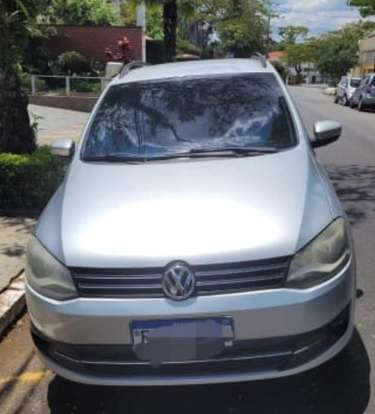 VOLKSWAGEN-SPACEFOX-2010
