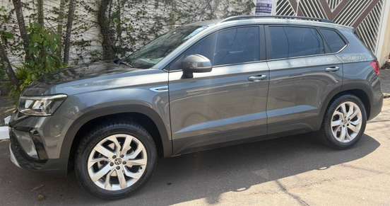 VOLKSWAGEN-TAOS-2023