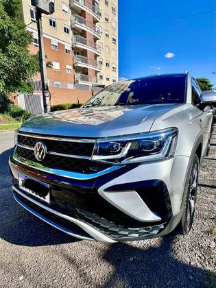 VOLKSWAGEN TAOS 1.4 250 TSI TOTAL FLEX HIGHLINE AUTOMÁTICO