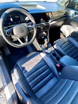 VOLKSWAGEN-TAOS-2023