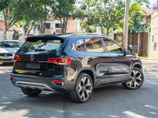 VOLKSWAGEN-TAOS-1.4 250 TSI TOTAL FLEX HIGHLINE AUTOMÁTICO VOLKSWAGEN-TAOS-2023