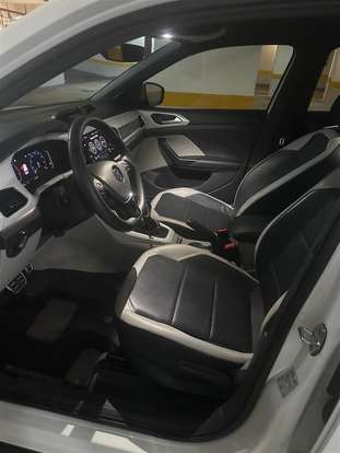 VOLKSWAGEN-T-CROSS-2019