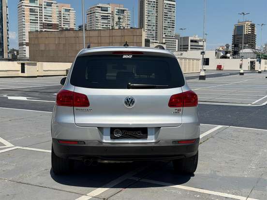 VOLKSWAGEN-TIGUAN-2017