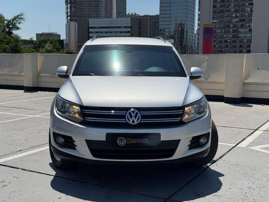 VOLKSWAGEN-TIGUAN-2017