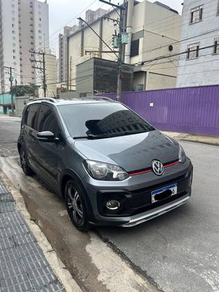 VOLKSWAGEN UP 1.0 170 TSI TOTAL FLEX XTREME 4P MANUAL
