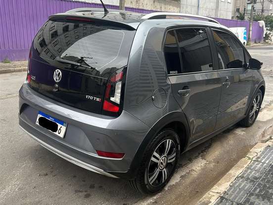 VOLKSWAGEN-UP-1.0 170 TSI TOTAL FLEX XTREME 4P MANUAL VOLKSWAGEN-UP-2019