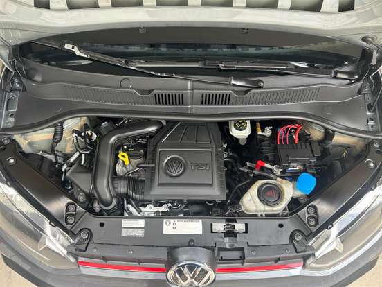 VOLKSWAGEN-UP-1.0 170 TSI TOTAL FLEX XTREME 4P MANUAL VOLKSWAGEN-UP-2019