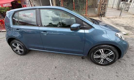 VOLKSWAGEN-UP-2018