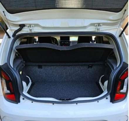 VOLKSWAGEN-CROSS UP-2019