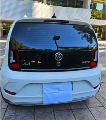 VOLKSWAGEN-CROSS UP-2019