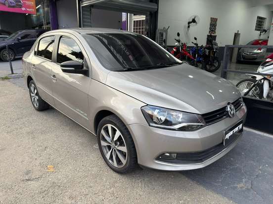 VOLKSWAGEN-VOYAGE-1.6 MI COMFORTLINE 8V FLEX 4P AUTOMATIZADO VOLKSWAGEN-VOYAGE-2012