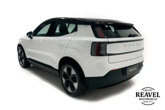 VOLVO-EX30-2024