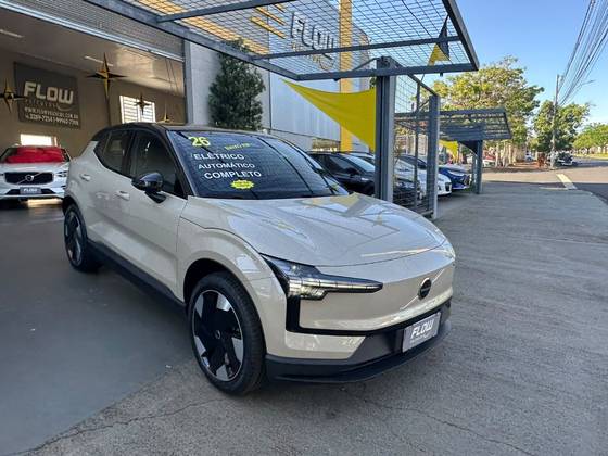 VOLVO EX30 51 KW ELÉTRICO PLUS