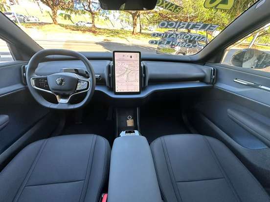 VOLVO-EX30-2026