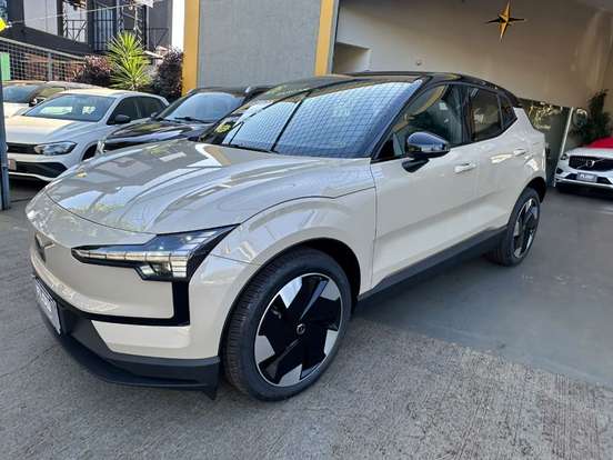 VOLVO-EX30-2026
