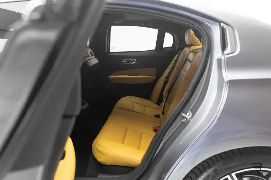 VOLVO-S60-2019