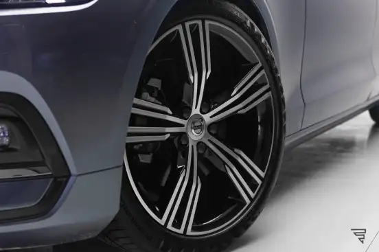 VOLVO-S60-2019
