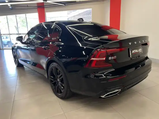 VOLVO-S60-2019
