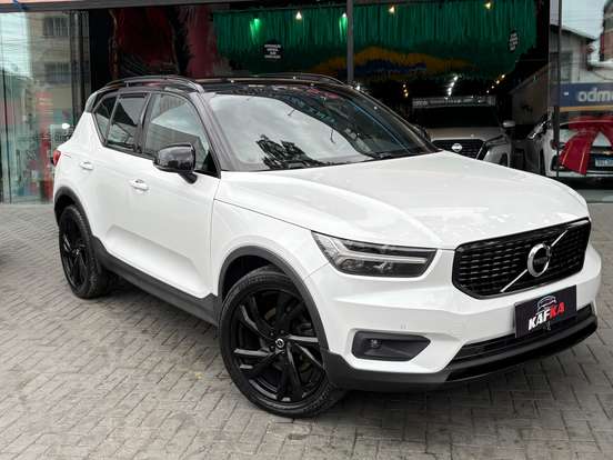 VOLVO-XC40-2.0 T4 GASOLINA GEARTRONIC VOLVO-XC40-2019