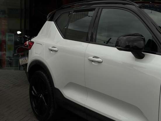VOLVO-XC40-2.0 T4 GASOLINA GEARTRONIC VOLVO-XC40-2019
