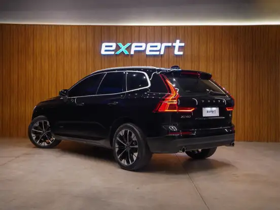 VOLVO-XC60-2.0 T5 GASOLINA MOMENTUM AWD GEARTRONIC VOLVO-XC60-2020