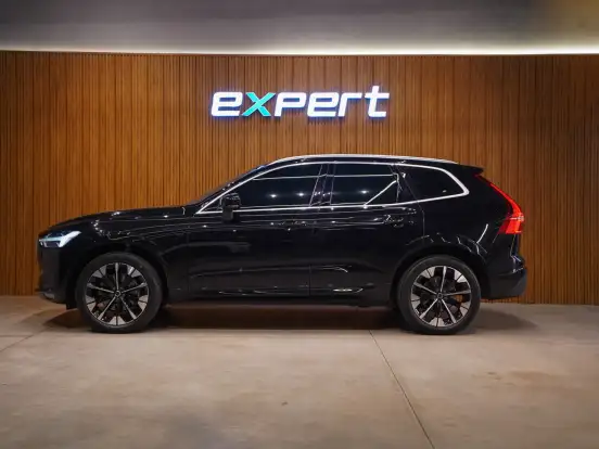 VOLVO-XC60-2.0 T5 GASOLINA MOMENTUM AWD GEARTRONIC VOLVO-XC60-2020