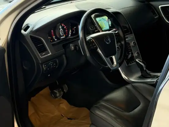 VOLVO-XC60-2.0 T5 INSCRIPTION GASOLINA 4P AUTOMÁTICO VOLVO-XC60-2016
