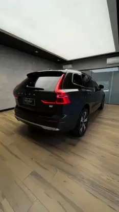 VOLVO-XC60-2023