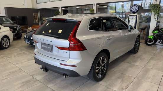 VOLVO-XC60-2.0 T5 GASOLINA MOMENTUM AWD GEARTRONIC VOLVO-XC60-2019