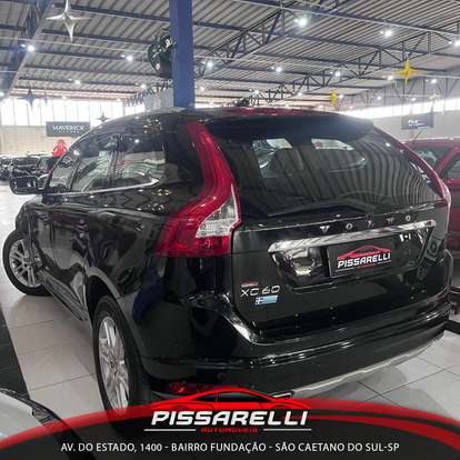 VOLVO-XC60-2016