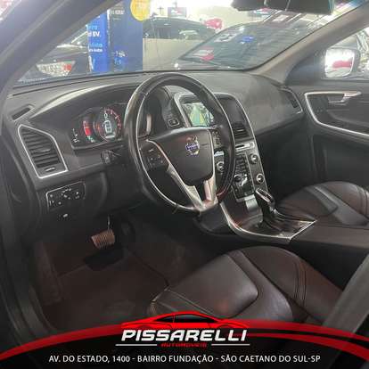 VOLVO-XC60-2016